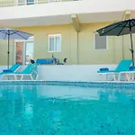 Greek Style Ground Floor Apartment & Pool