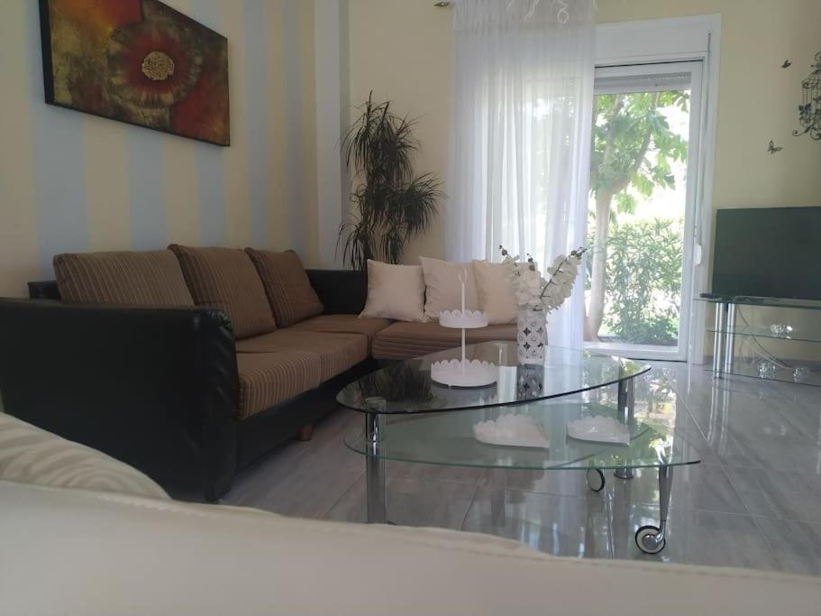 Leilighet Greek Style Ground Floor & Pool Ialysós