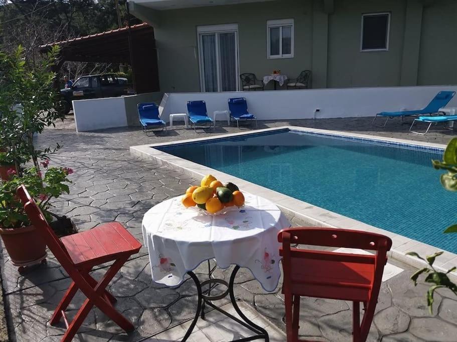 Greek Style Ground Floor & Pool Leilighet